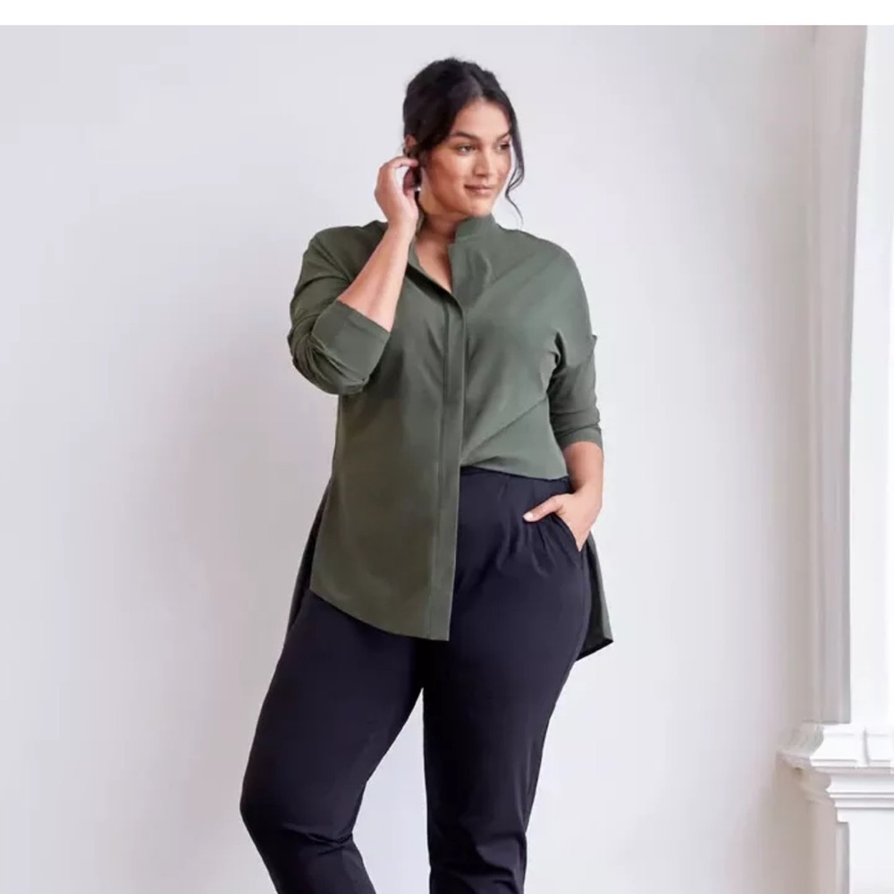 Aday Women's Something Borrowed Shirt Moss Green Size Medium